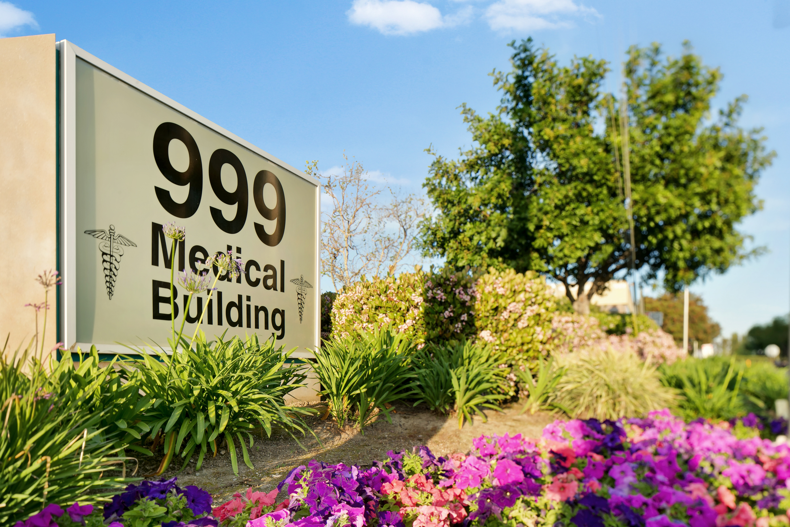 999 medical building santa ana
